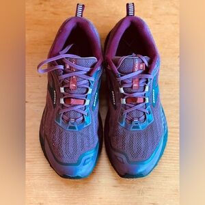 Brooks Cascadia 15 Women's Trail Running 10.5 Zinfandel